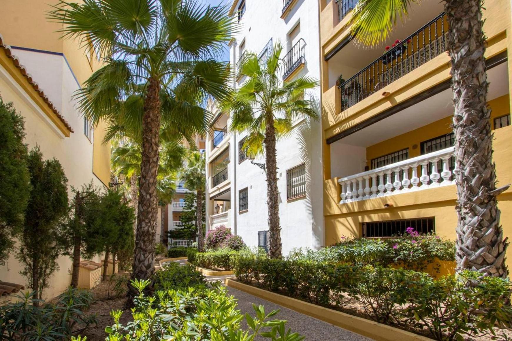 Aldea Del Mar Buganvilla Apartament Торевьиа Экстерьер фото